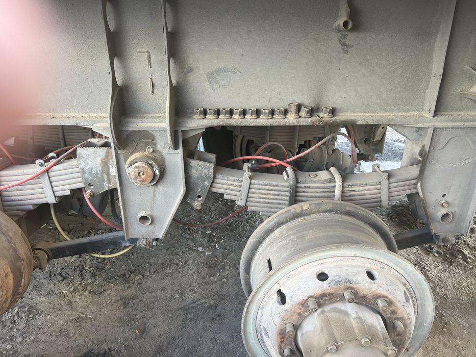 Мостлар сотилади холати янги 25 тоннали 6 комплект ресорлари билан бор