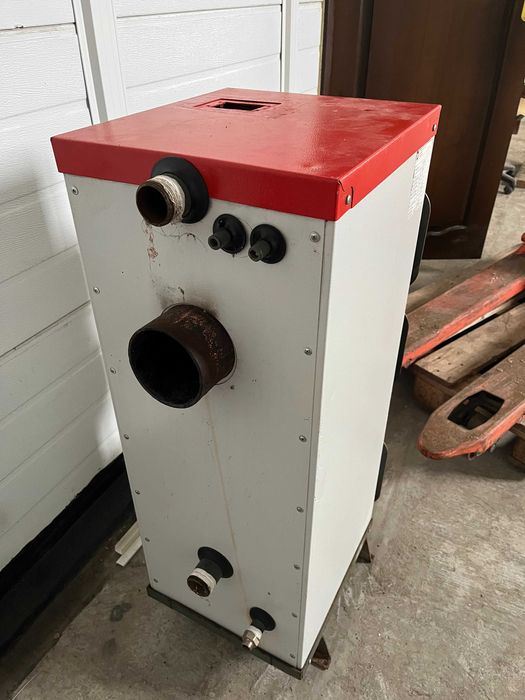 твёрдотопливный котёл