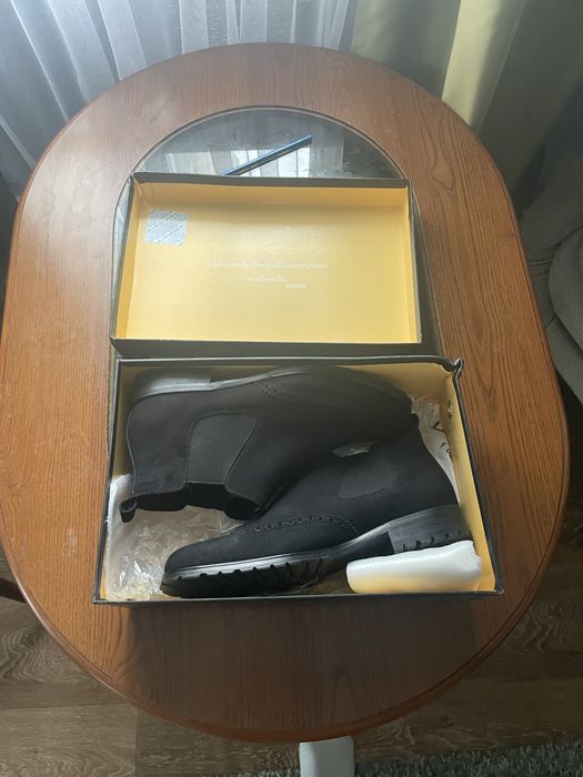 Зимние замшевые ботинки