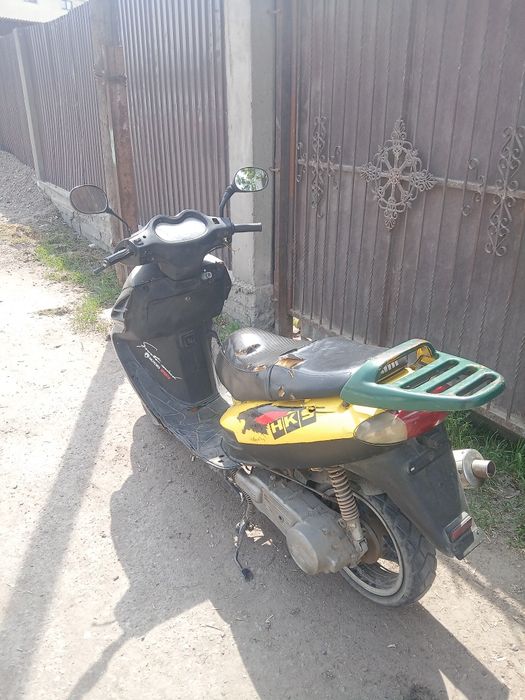 Продам скутер fieri