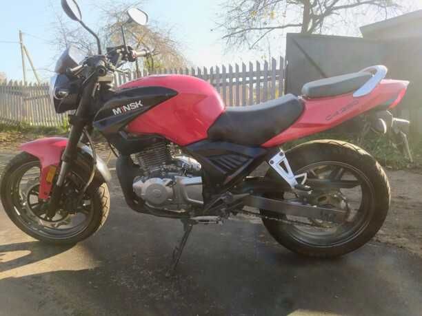 Срочно продам мотоцикл M1nsk C4 250