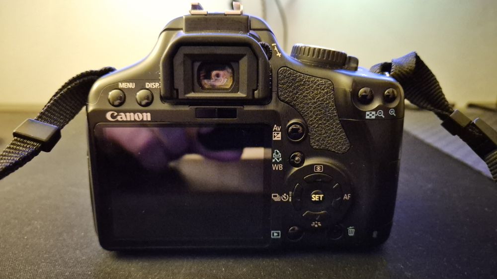 Canon EOS 450 D obiectiv 18-55