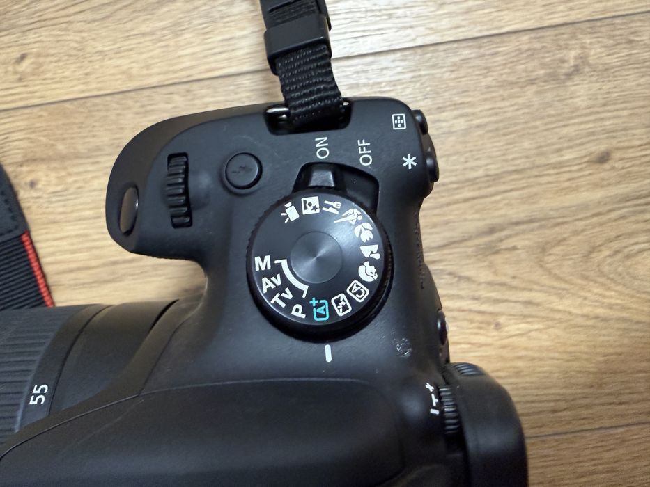 Canon EOS 1300D/Rebel T6 DSLR + 2 obiective