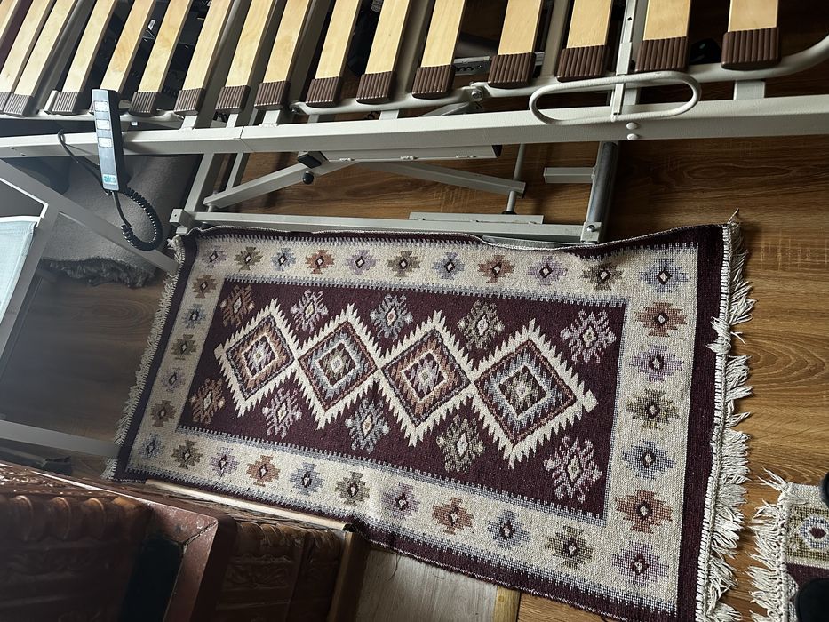 Pat electric cu telecomanda pt persoane cu dizabilitati.