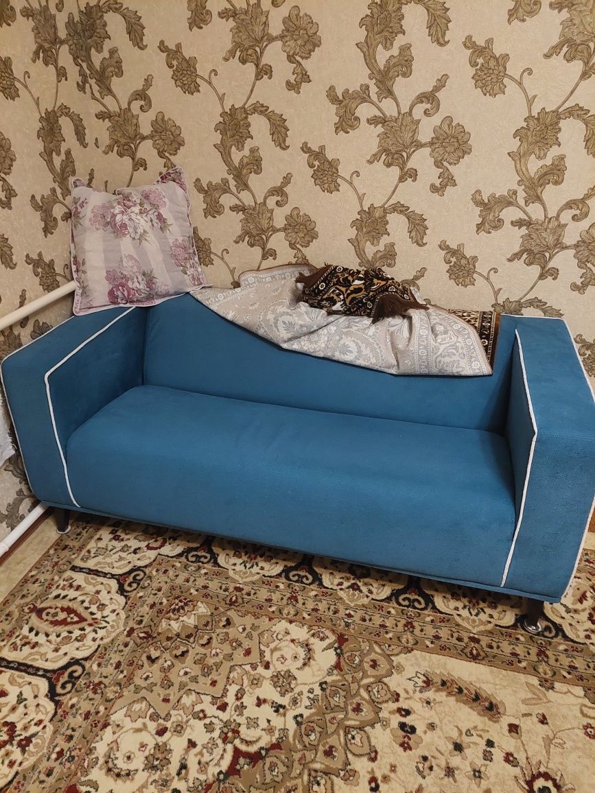 Диван новый в количестве 2 шт