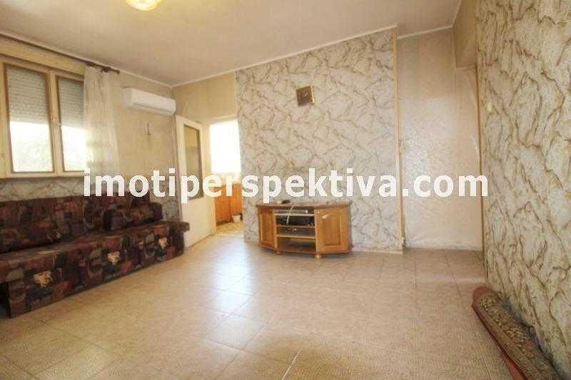 Продава се Тристаен апартамент в Пловдив, Център - 80 кв.м за 2363 €/кв.м - Снимка #2