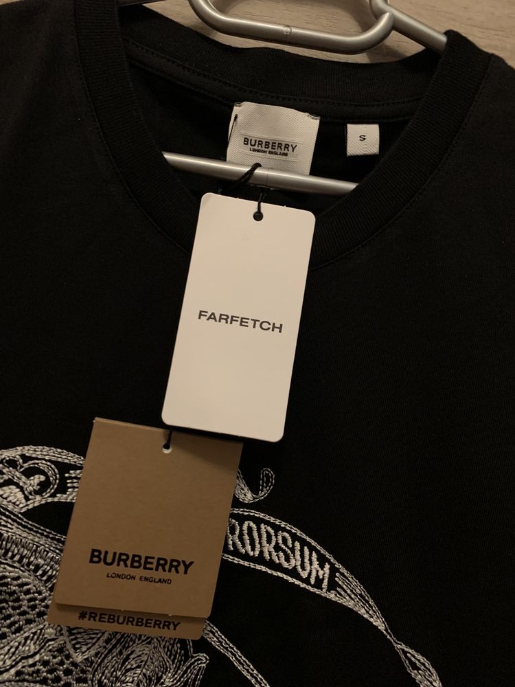 Tricou Burberry calitate premium