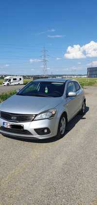 Kia pro cee'd 2011 CVVT 125CP