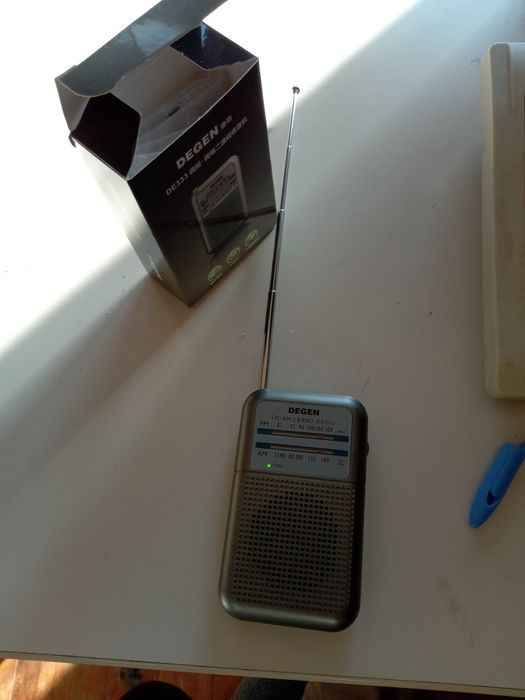 degen de-333 портативно (джобно) радио