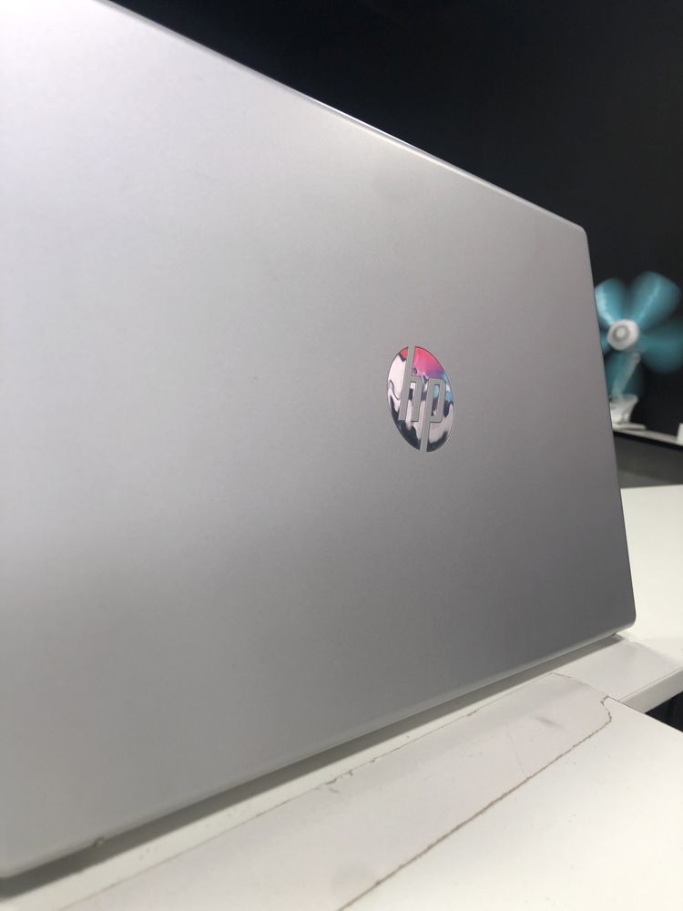 Ноутбук HP 15 intel core i3 13 avlod yangi