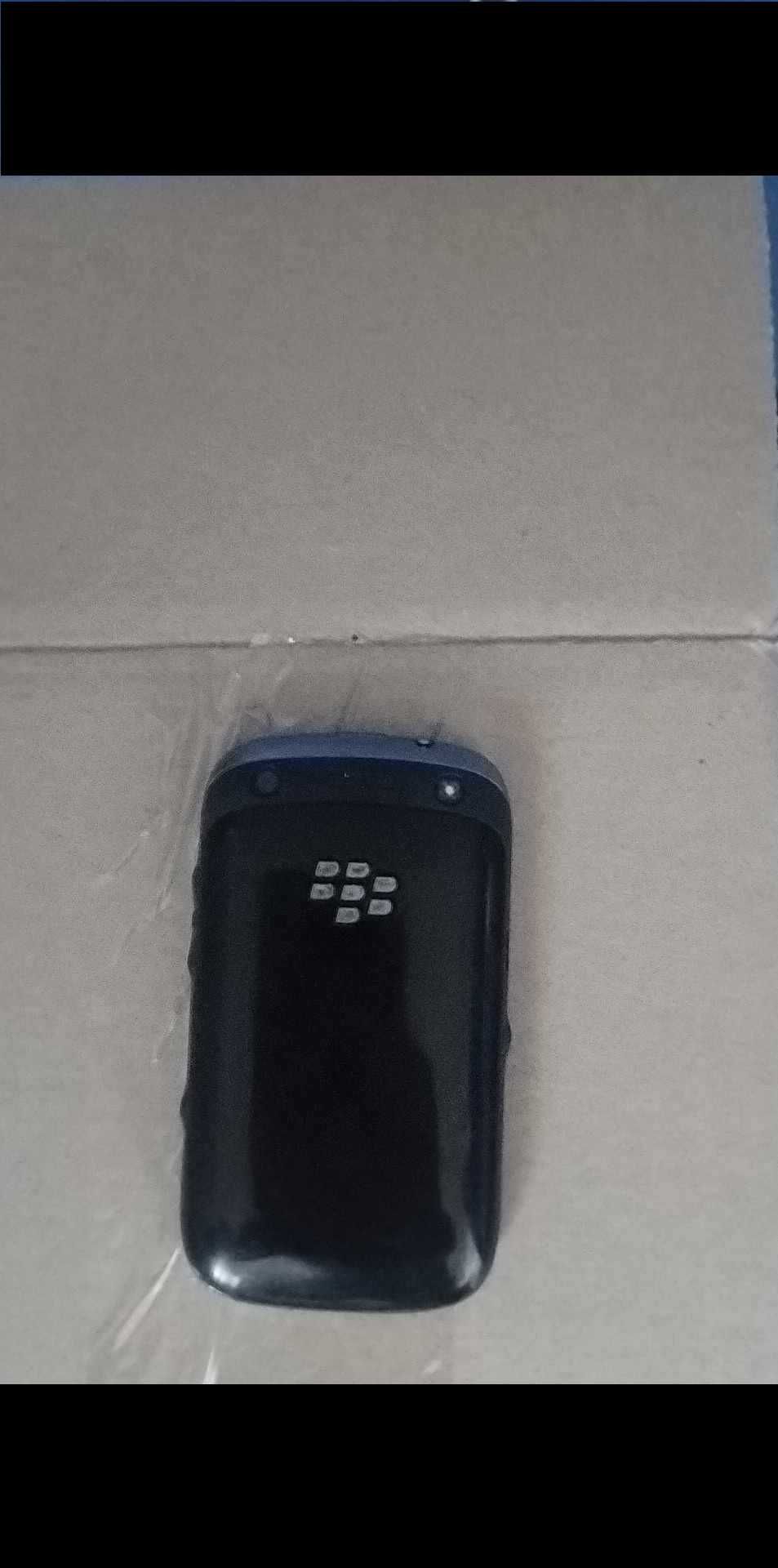 Blackberry 9320 in stare foarte buna-ca NOU !!!