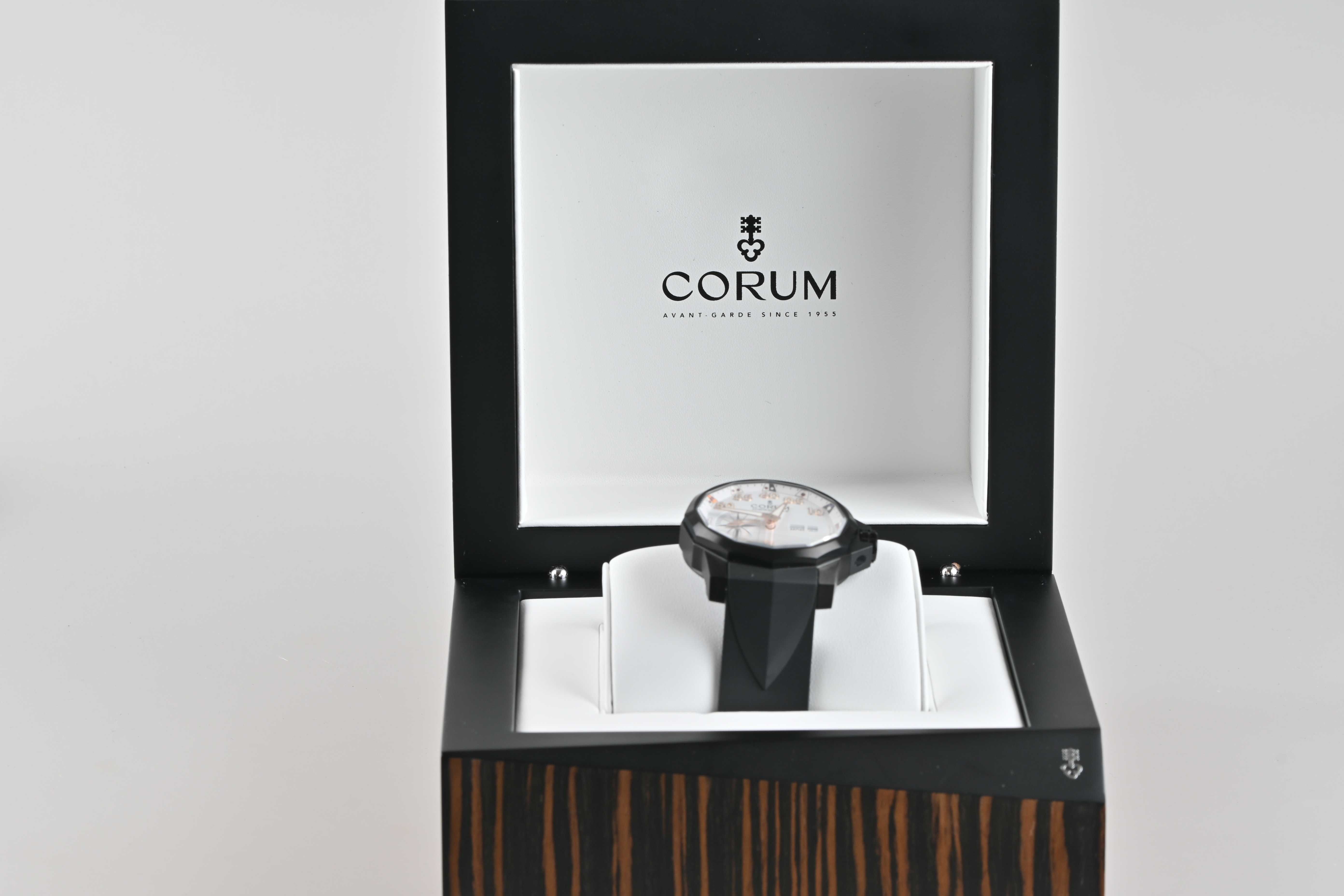 НОВ CORUM Admirals Cup Competition Automatic 48мм