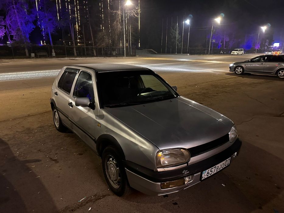 Продам гольф 3 автомат 2.0