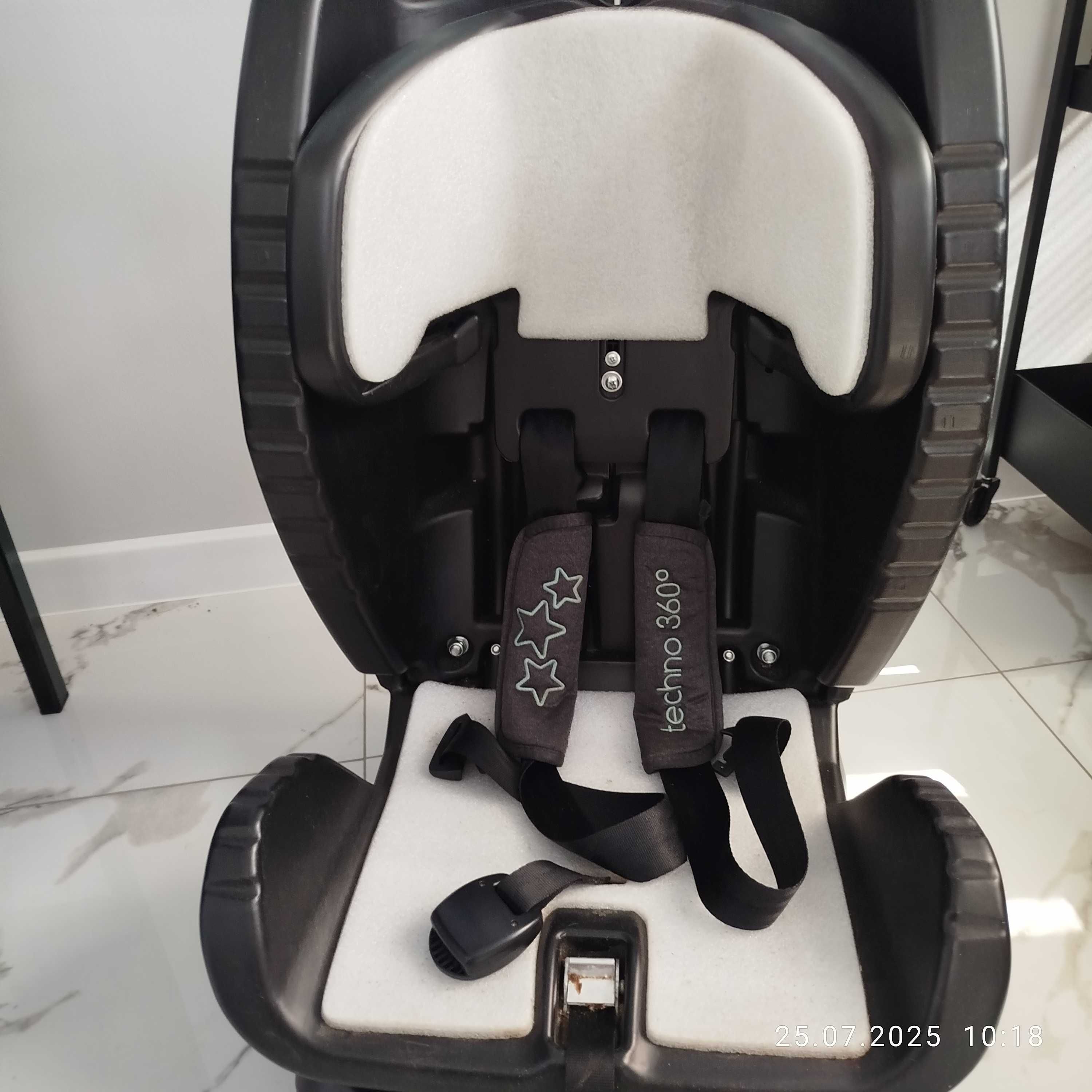 Детско столче Chipolino Techno 360, от 0 до 36 kg.