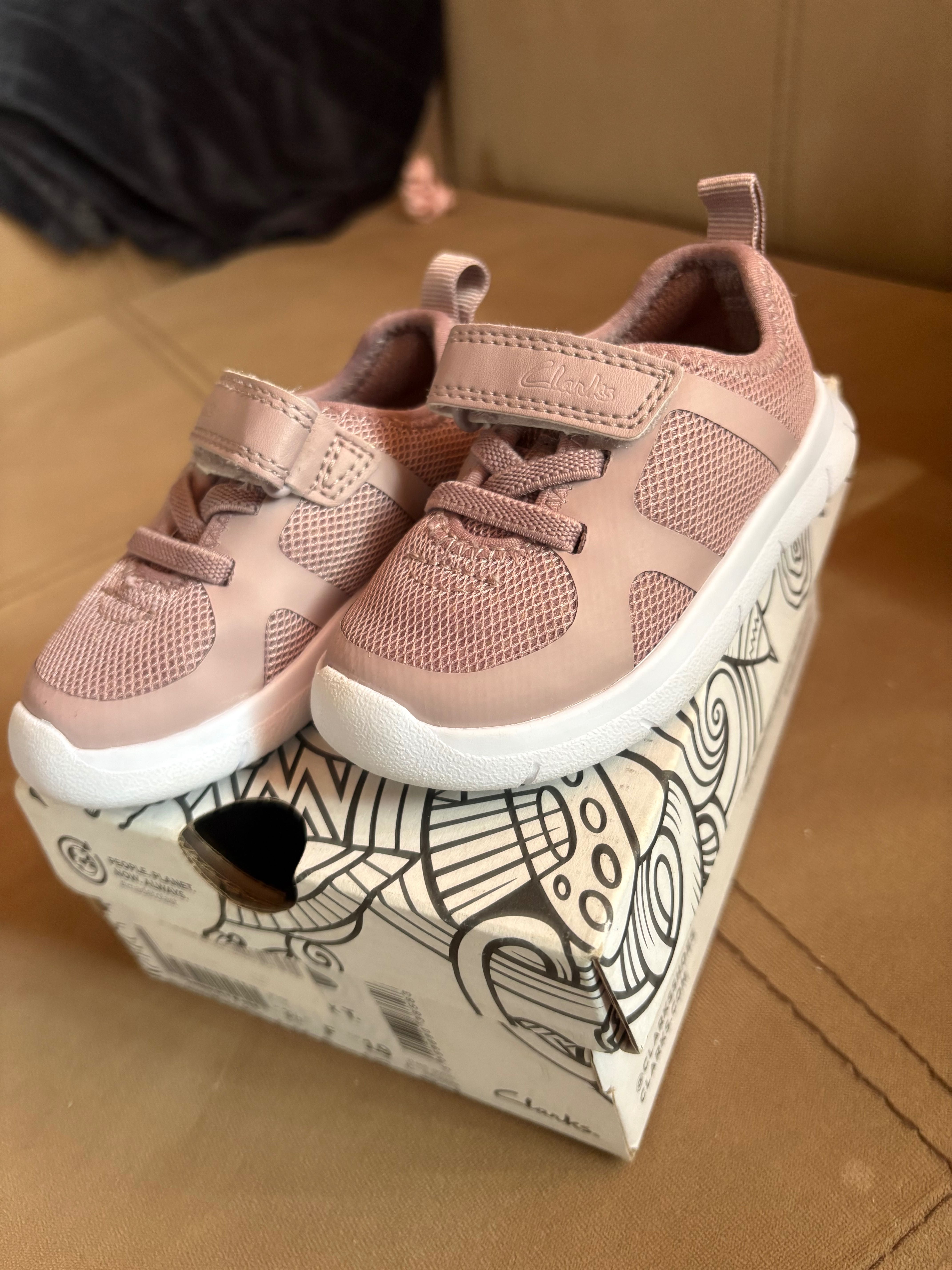 Бебешки обувки Clarks