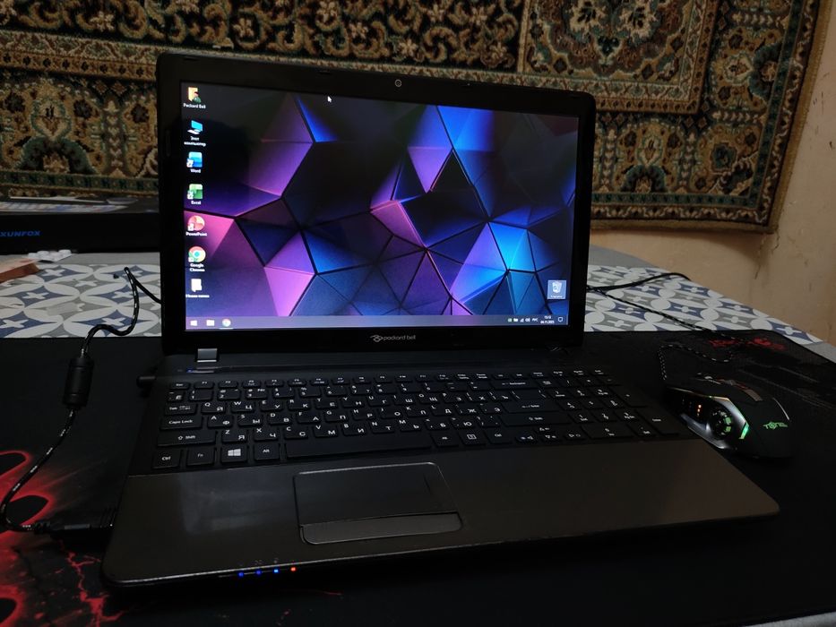 Ноутбук i7 8/256gb