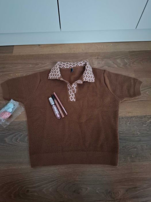 Tricou tricot mărimea S ,ruj+ creion ,gloss buze toate noi