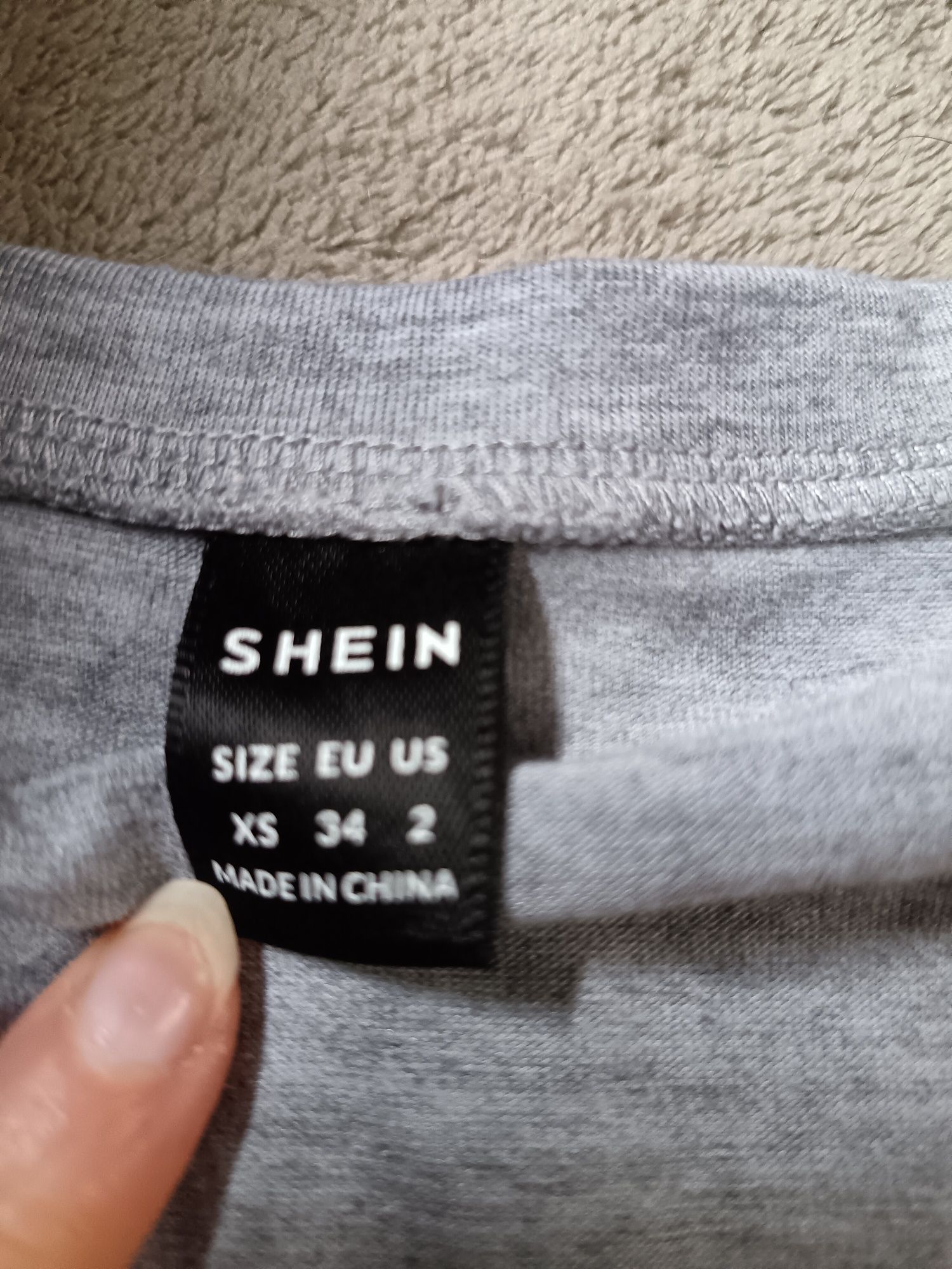 Tricou gri cu fundiță