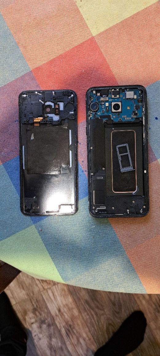 Продавам Samsung Galaxy S8 S8 Plus S20 Plus цели или на части
