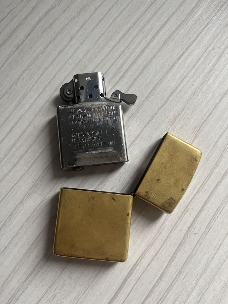 Bricheta zippo utilizata