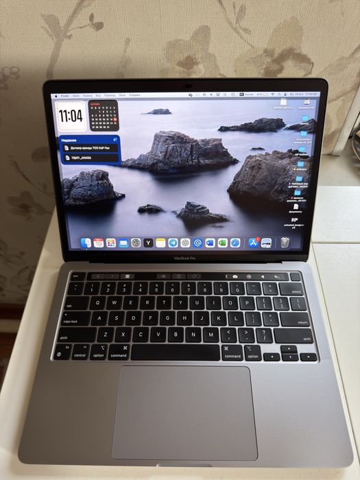 MacBook Pro 13” (M1, 8 GB / 256 GB SSD, Touch Bar)