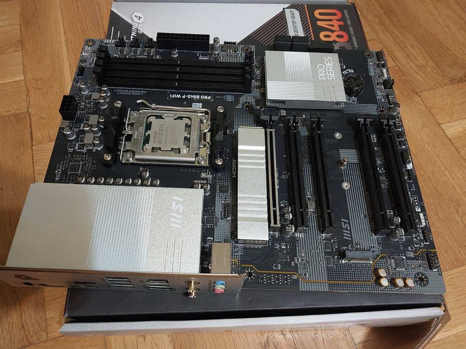 AMD Ryzen 9 7900X + MSI Pro B840-P Wi-Fi