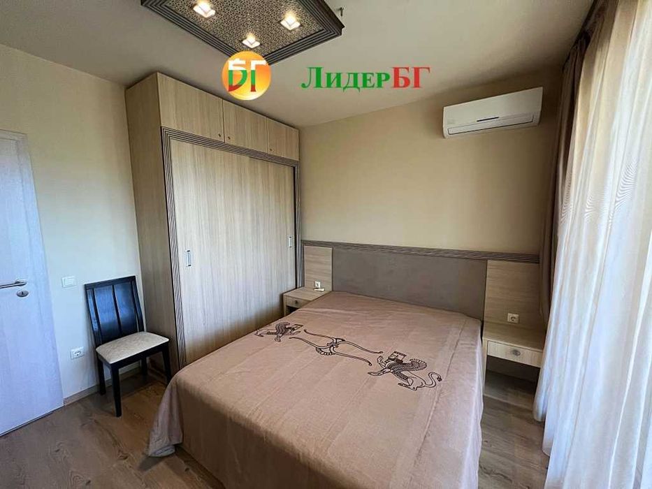 Двустаен апартамент с красива гледка към басейна в к-с Аргищ Партез