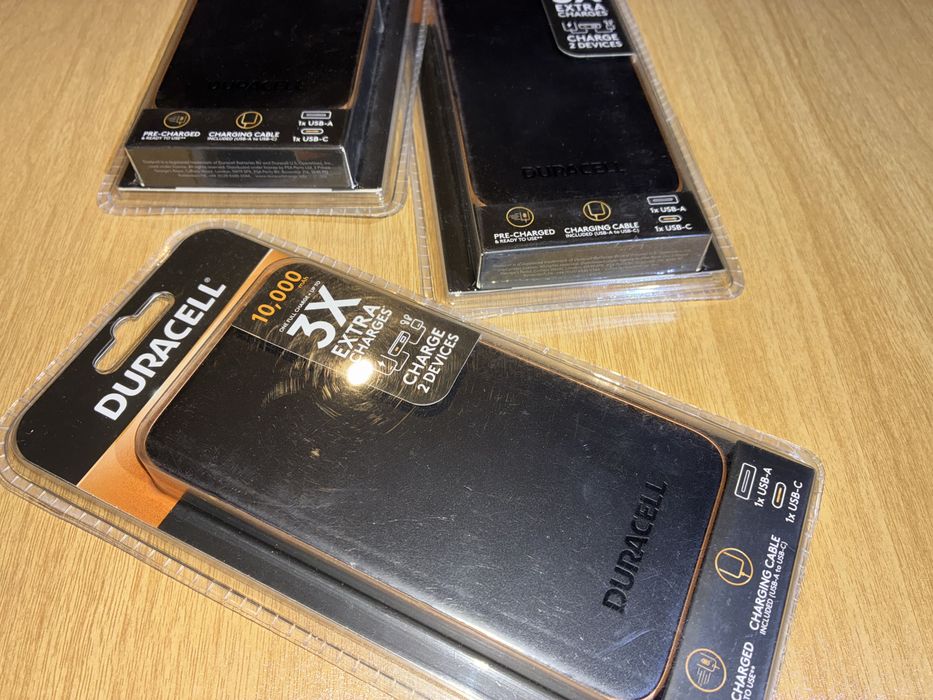 Diverse Baterii Externe - Portabile - 10.000mAh - Noi