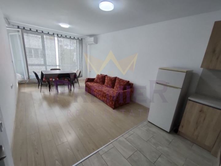 Дава се под наем Двустаен апартамент в Варна, Младост 1 - 60 кв.м за 459 € - Снимка #2