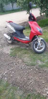 Vand scuter de 49 cc