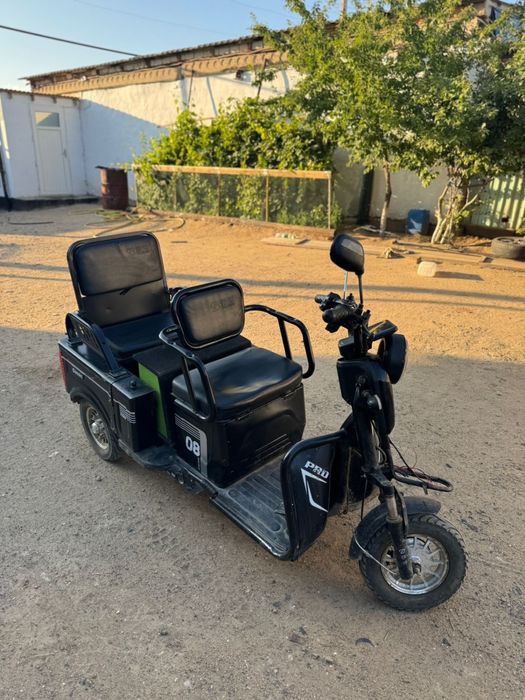 электроскутер трицикл