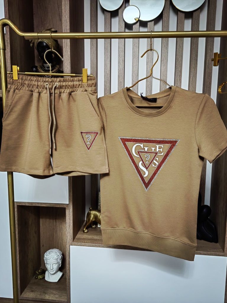 Compleu dama,am marimile S,M,XL,calitate premium!
