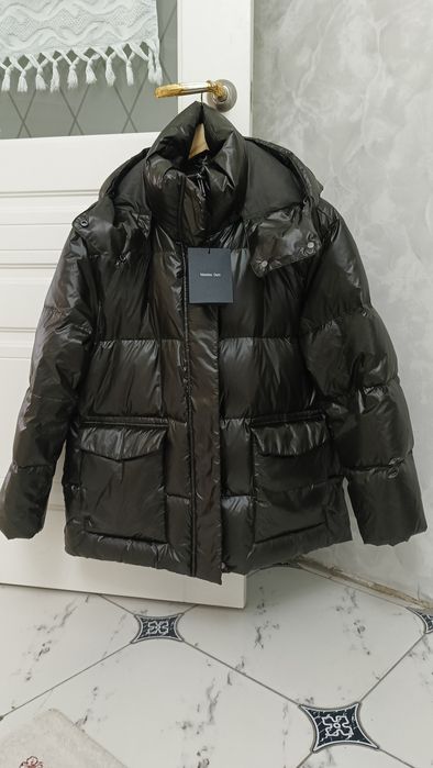 Продам зимнюю куртку Massimo Dutti