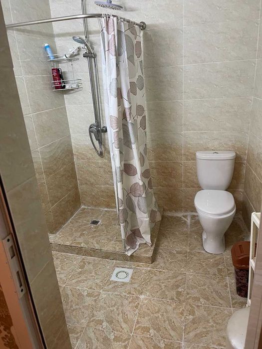 Продажа дома в городе, по выгодной цене, есть место для машины.