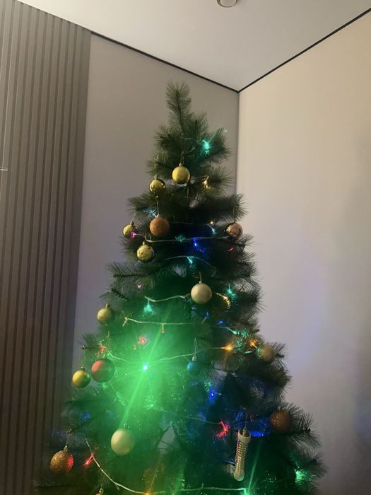 Продам новогоднюю елку