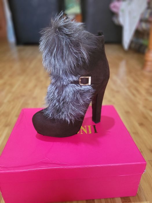 Продам сапожки зимние 37 размера