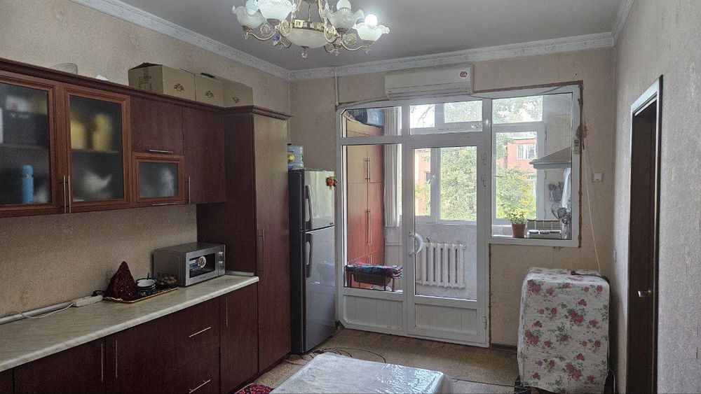 Срочно квартира сотилади.  Учтепа тум. 12 мавзе 45 квартира