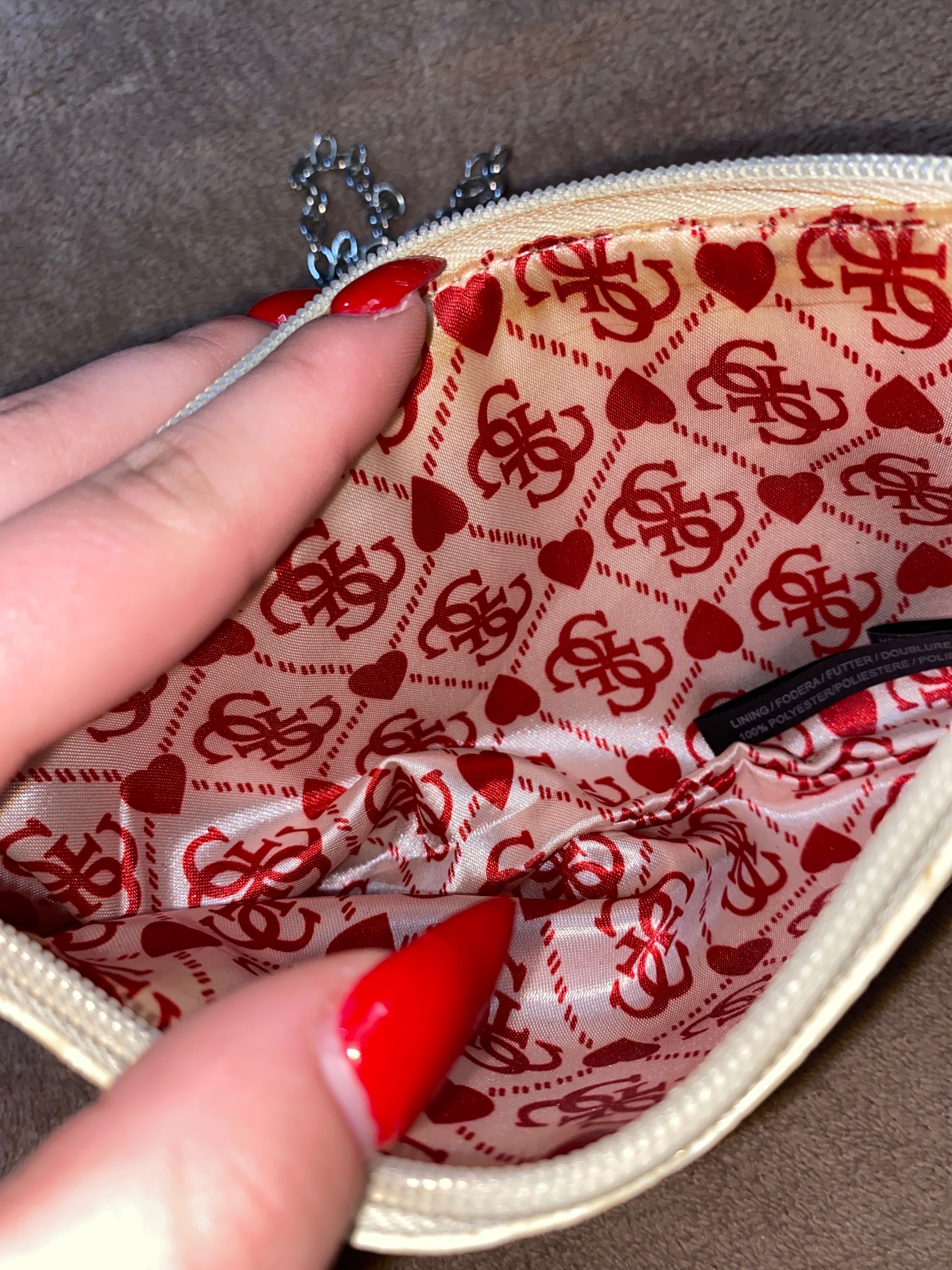 Дамска чанта Guess
