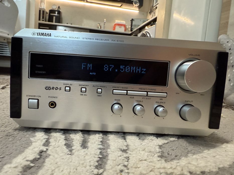 Yamaha RX-E100 мини ресивър