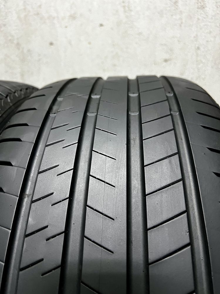 2бр. 275/40/20 Bridgestone DOT:20г. 6мм+