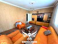 Продавам тристаен с гараж, партерни стаи и 219кв. двор в гр.Асеновград