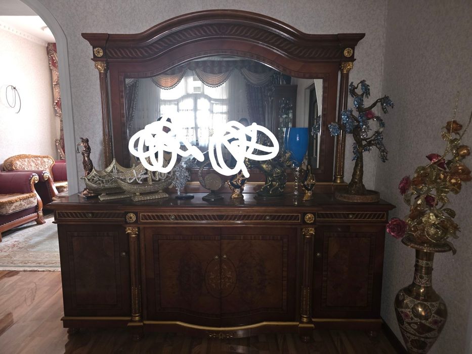 Срочний продам китайск горка камод