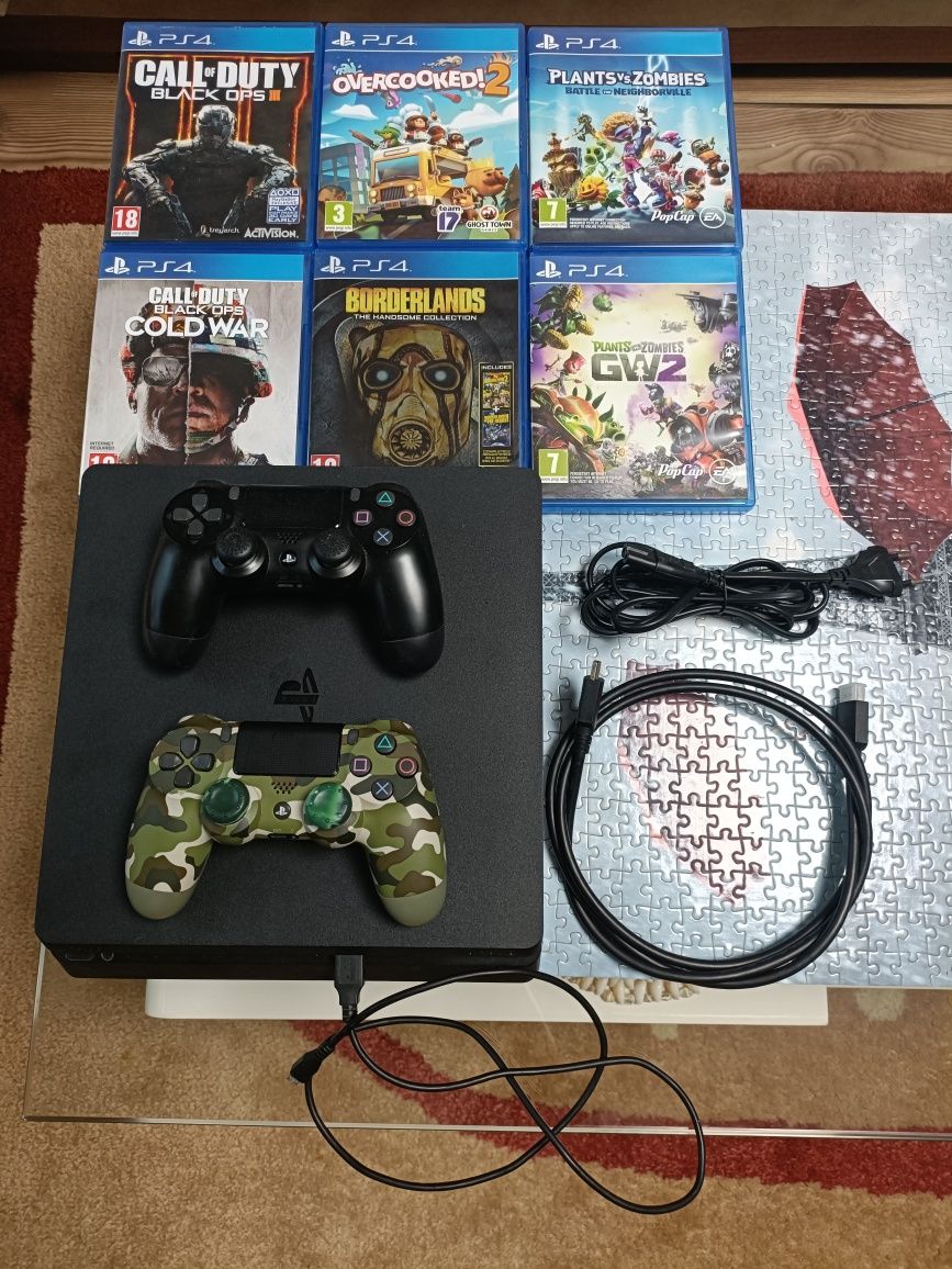 Consolă PlayStation 4 slim