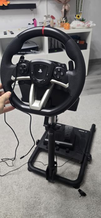 Vand volan si support pentru ps5/ps4/PC negociabil