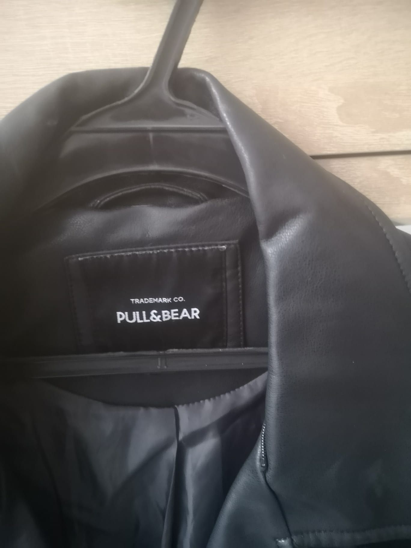 Greaca Pull & Bear mărime L camping