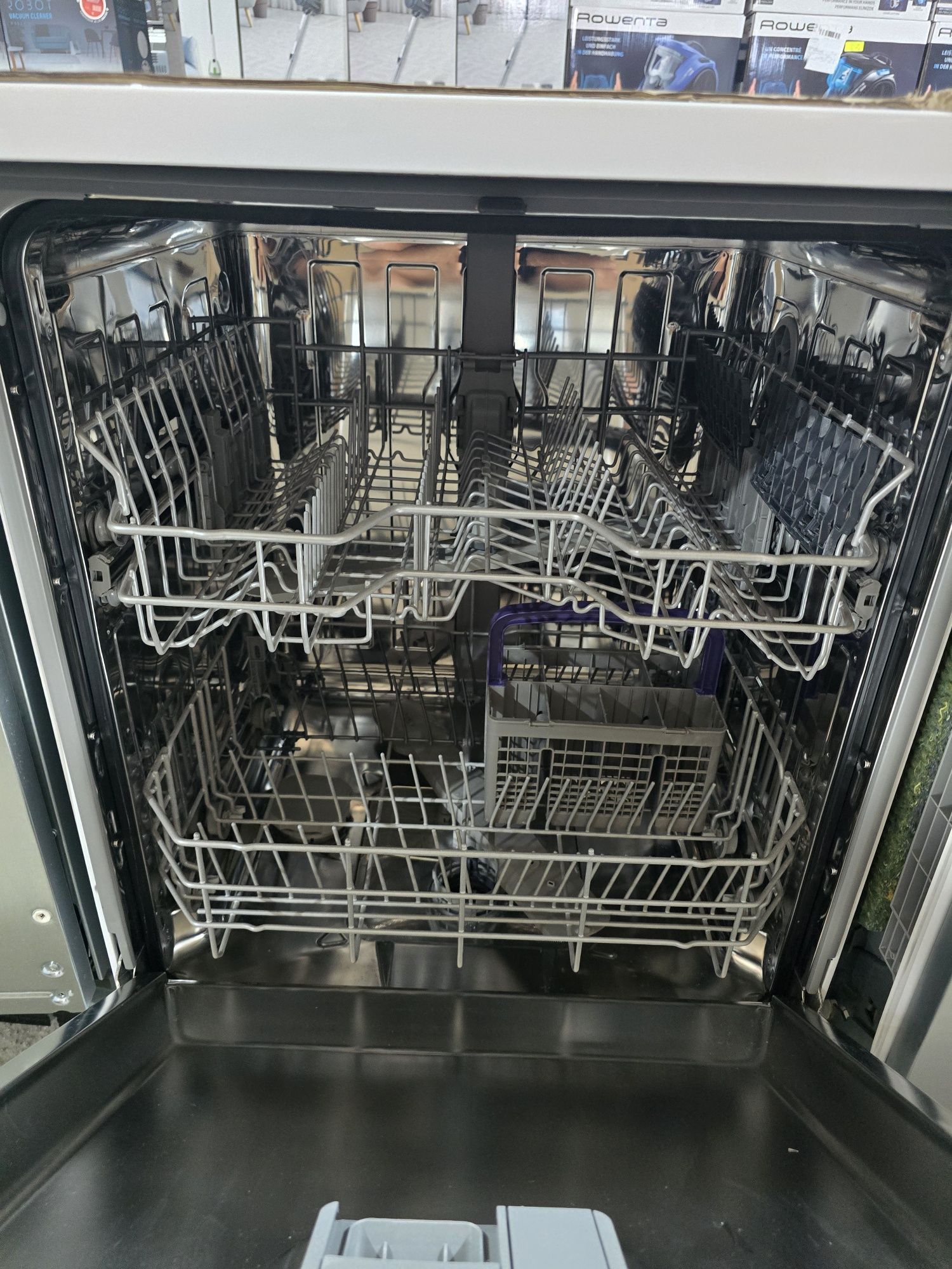 Свободностояща съдомиялна Беко/Beko B300