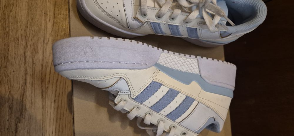 Маратонки Adidas -41.5н.