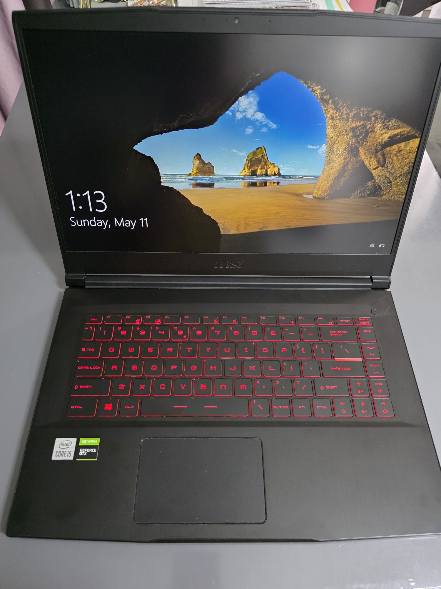 Vând lptop  în stare foarte bună