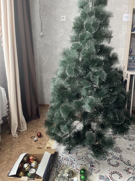 Елка искусственная