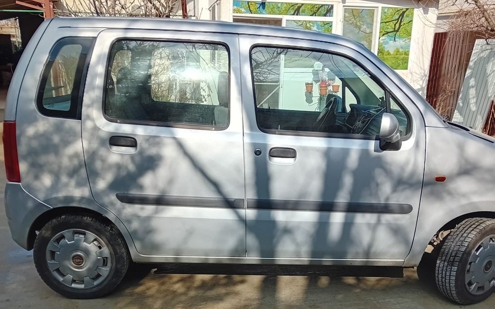 Opel agila 2001!